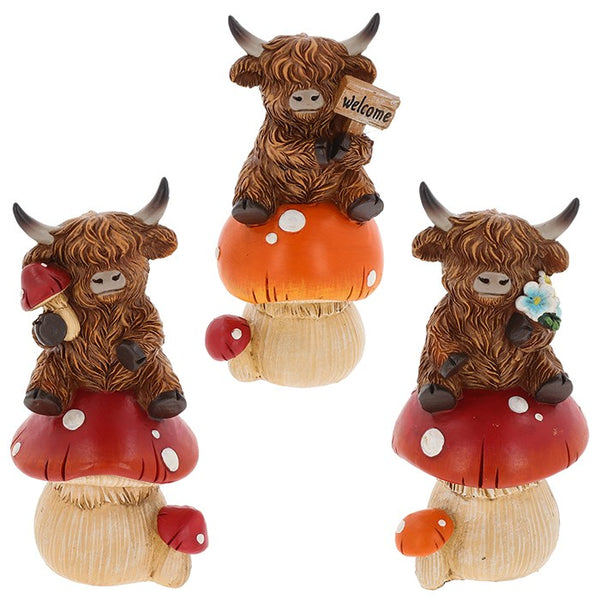 Moo-Shroom Highland Cows / Coos Sitting