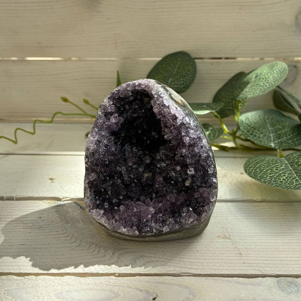 Amethyst Cut Base with Polished Edge 1st Quality 90mm