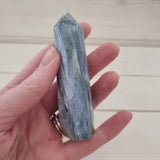Kyanite Standing Point